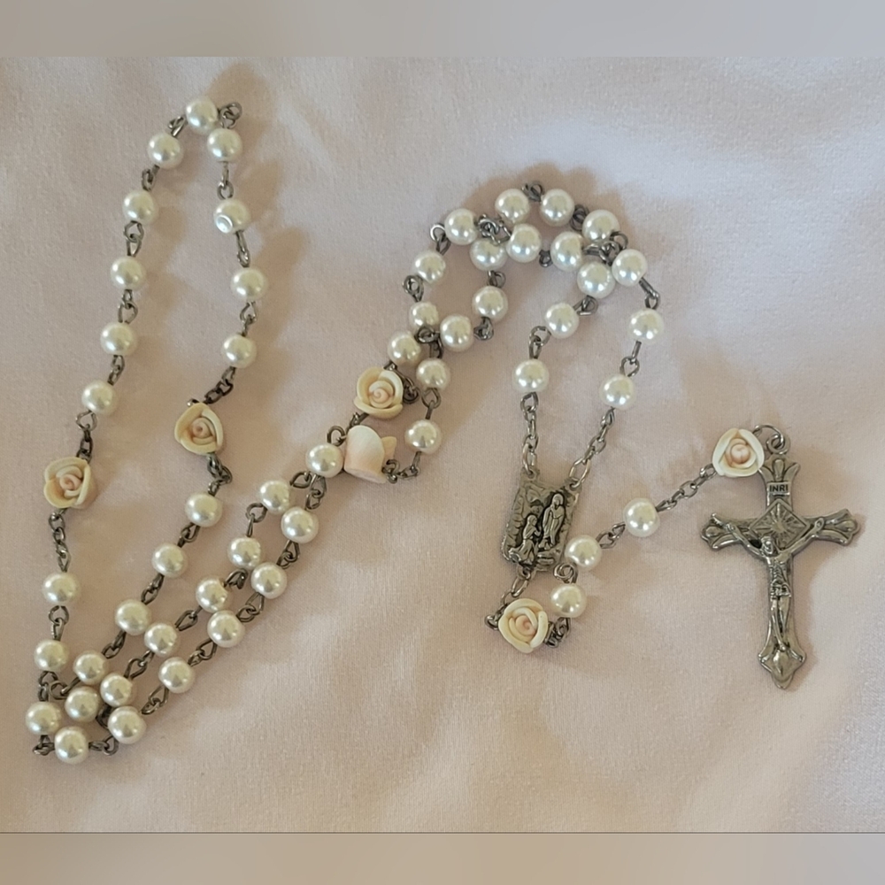 Vintage Rosary- Pearl and Rose